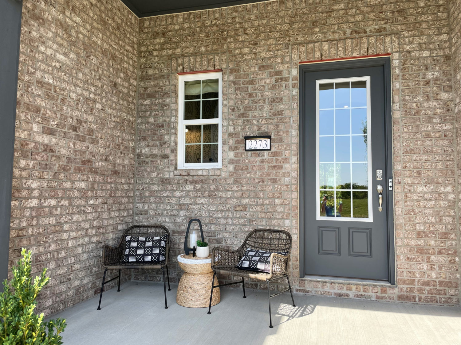 STA-Graymoor-Gray-TV-000-9-scaled-1500x0-c-default