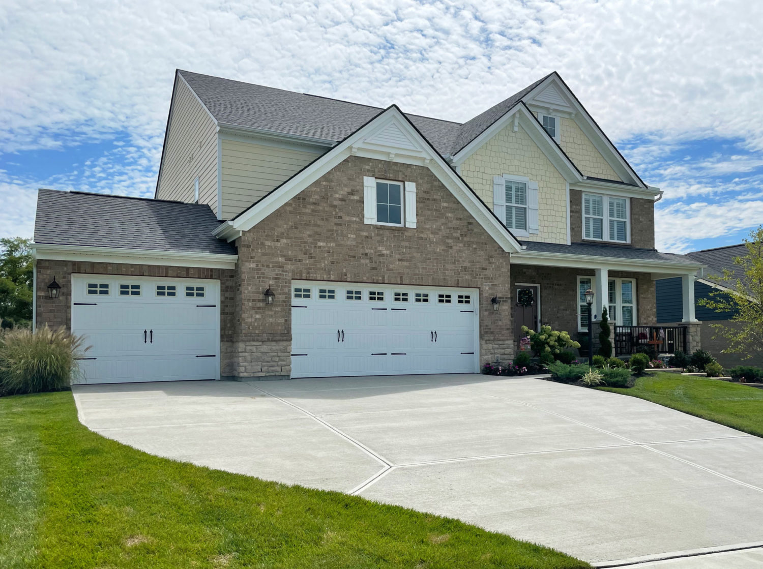 STA-PinOak-Gray-TV-000-1-scaled-1500x0-c-default