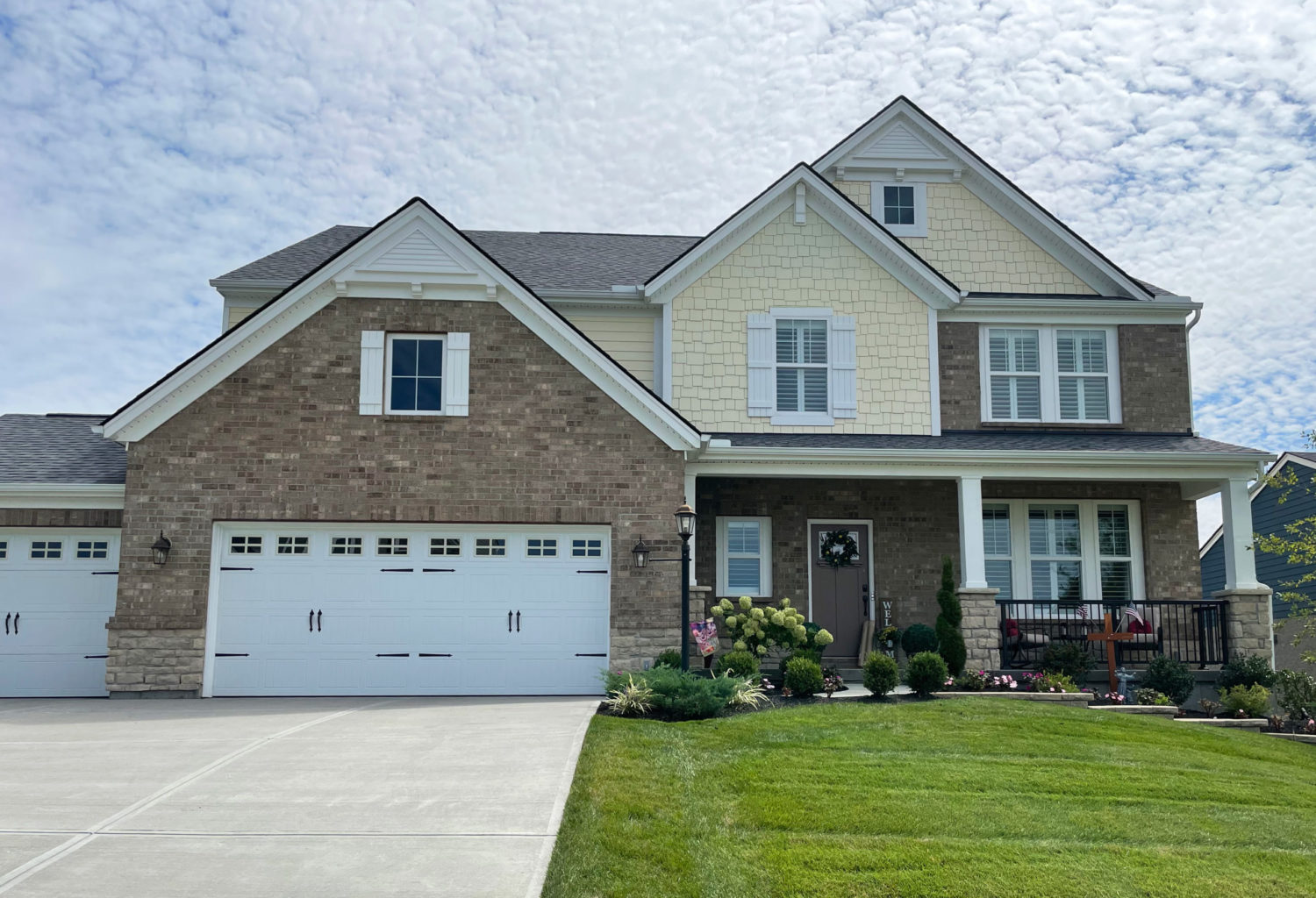 STA-PinOak-Gray-TV-000-3-scaled-1500x0-c-default