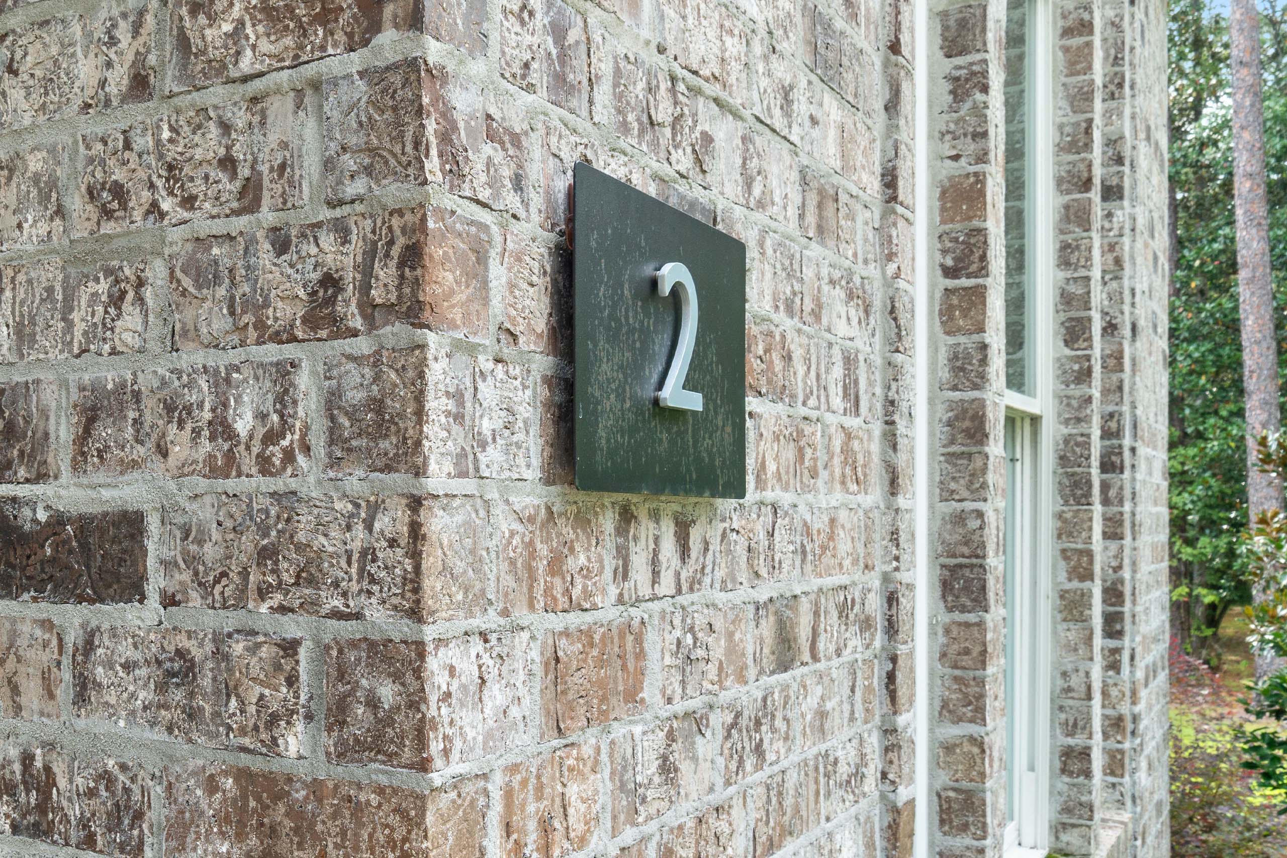 BRICK COLOR: COLUMBUS BRICK ASHTON | MORTAR COLOR: ARGOS TYPE N
BUILDER: BW CONSTRUCTION, JOSH WILLIAMSON
PHOTOGRAPHER: TIM & KRISTA PONDERS