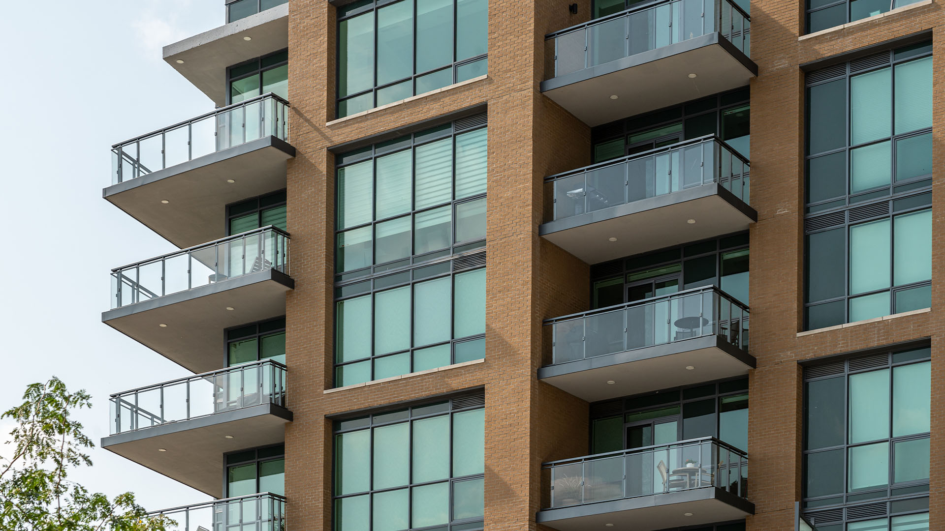 Ballycroy MTM (Canada Brick) + Adair Limestone - Sepia (Arriscraft)